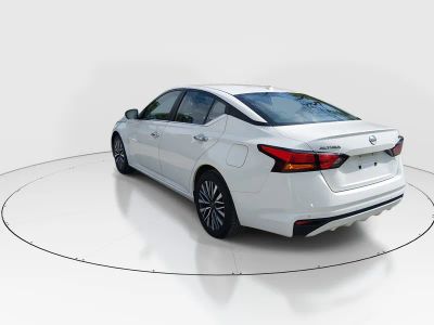 2024 Nissan Altima — detail view