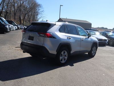 2024 Toyota RAV4 - Photo 3
