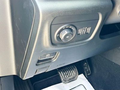 2026 Jeep Grand Cherokee — photo 10 view
