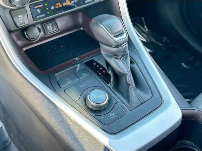 2024 Toyota RAV4 Hybrid — photo 16 view