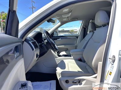 2018 Volkswagen Atlas — photo 12 view
