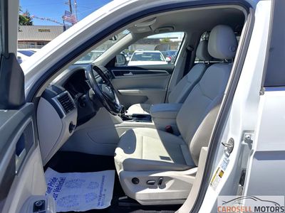 2018 Volkswagen Atlas — photo 11 view