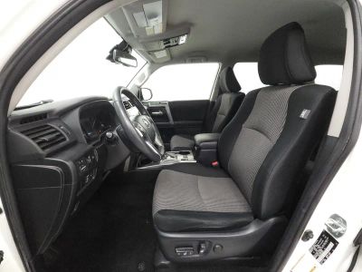 2023 Toyota 4Runner - Photo 4
