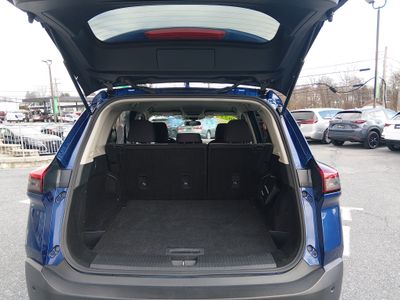 2023 Nissan Rogue — photo 11 view