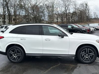2024 Mercedes-Benz GLC - Photo 2