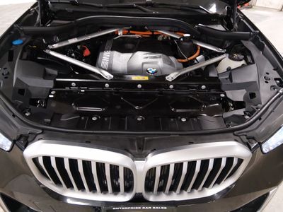 2025 BMW X5 - Photo 9