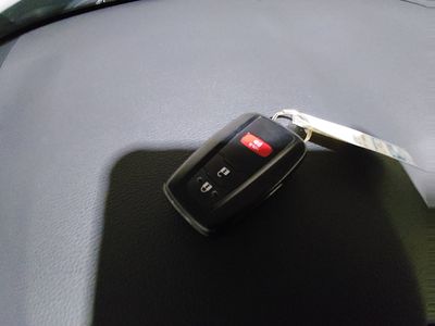 2024 Toyota RAV4 - Photo 15
