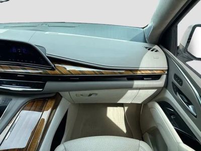 2024 Cadillac Escalade — photo 19 view
