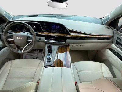 2024 Cadillac Escalade — photo 17 view