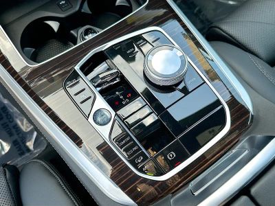 2026 BMW X5 — photo 16 view