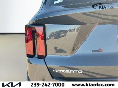 2026 Kia Sorento — photo 9 view