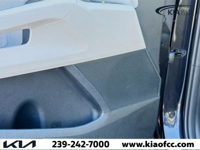 2026 Kia Sorento — photo 23 view