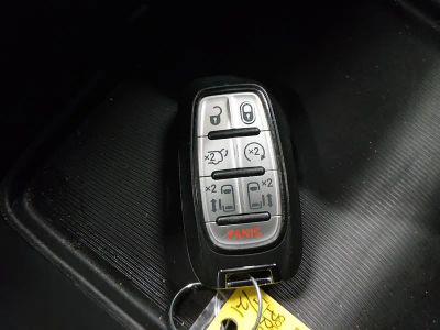 2023 Chrysler Pacifica — photo 15 view