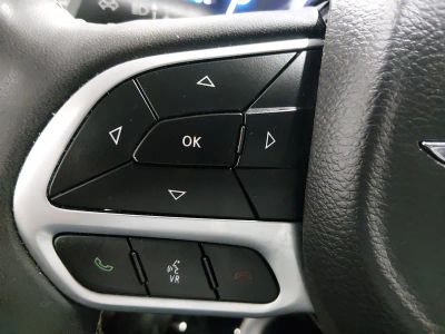2023 Chrysler Pacifica — photo 17 view
