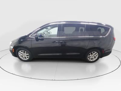 2023 Chrysler Pacifica — interior view