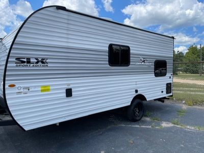 2025 Jayco Jay Flight SLX - Photo 3
