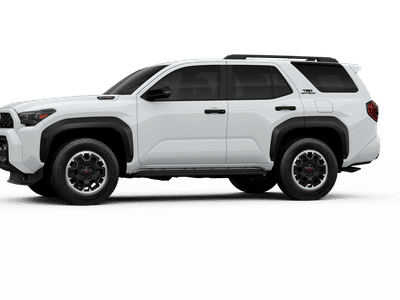 2025 Toyota 4Runner i-FORCE MAX - Photo 9