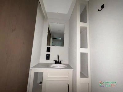 2027 Grand Design Transcend One — photo 43 view