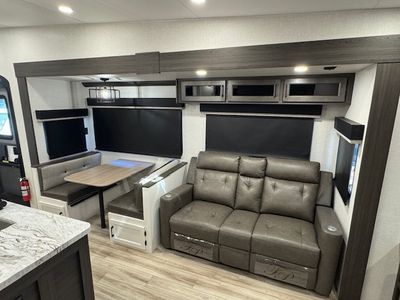 2026 Venture SportTrek - Photo 10