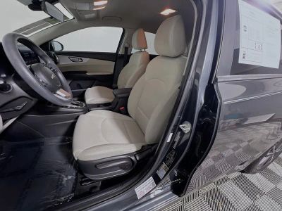 2022 Kia Forte — photo 12 view