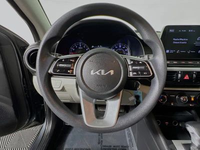 2022 Kia Forte — photo 14 view