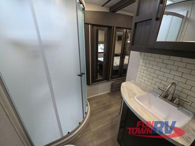 2022 CrossRoads RV Cruiser Aire — photo 23 view