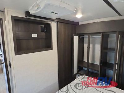 2022 CrossRoads RV Cruiser Aire — photo 32 view