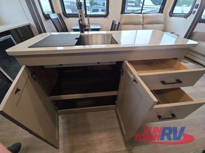2022 CrossRoads RV Cruiser Aire — photo 14 view
