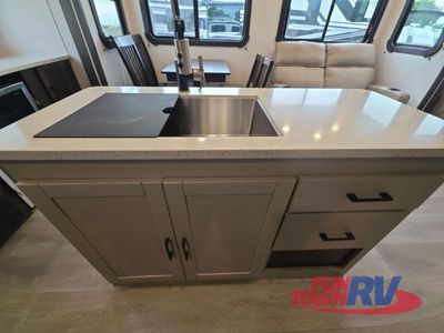 2022 CrossRoads RV Cruiser Aire — photo 13 view