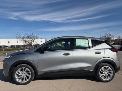 2027 Chevrolet Bolt - Photo 5