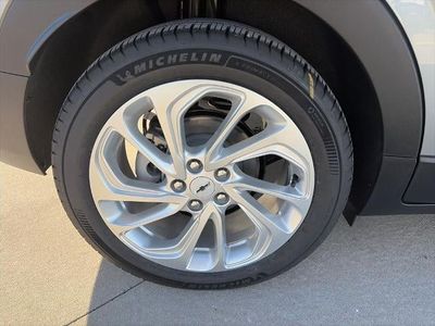 2027 Chevrolet Bolt - Photo 10