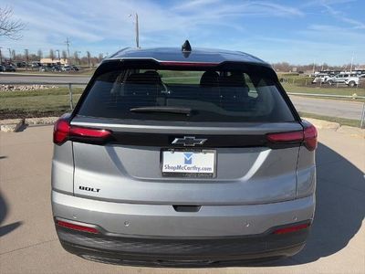 2027 Chevrolet Bolt - Photo 7