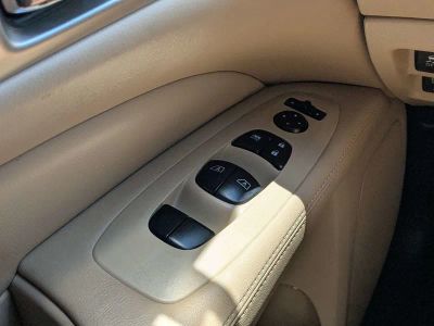 2017 Nissan Pathfinder — photo 21 view