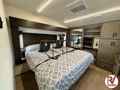 2026 Cherokee Arctic Wolf 38DST - Photo 31