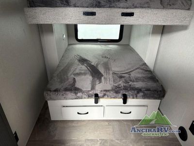 2026 Coachmen RV Chaparral - Photo 32