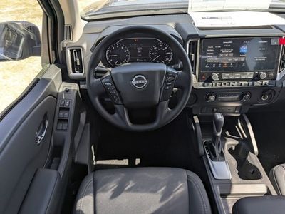 2026 Nissan Frontier — photo 15 view