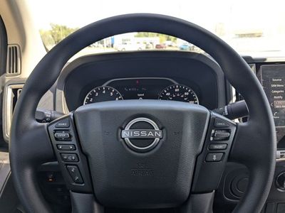 2026 Nissan Frontier — photo 22 view