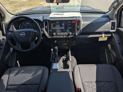 2026 Nissan Frontier — photo 14 view