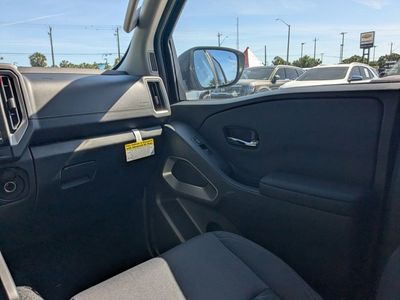 2026 Nissan Frontier — photo 16 view