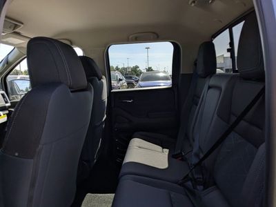 2026 Nissan Frontier — photo 13 view