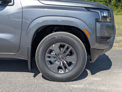 2026 Nissan Frontier — photo 11 view