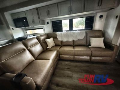 2026 Brinkley Model Z - Photo 33