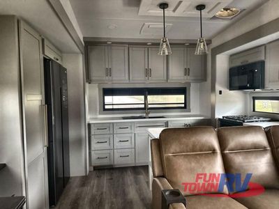 2026 Brinkley Model Z - Photo 3