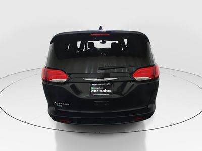 2023 Chrysler Voyager - Photo 6