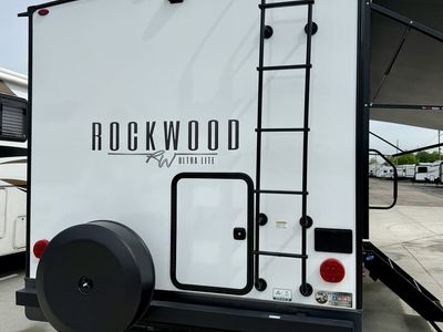 2025 Forest River Rockwood Ultra Lite - Photo 9