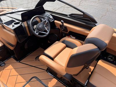 2025 Malibu 22 LSV - Photo 14
