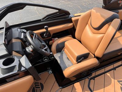 2025 Malibu 22 LSV - Photo 15