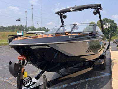 2025 Malibu 22 LSV - Photo 2