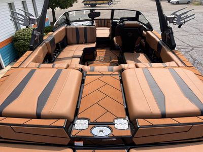2025 Malibu 22 LSV - Photo 11