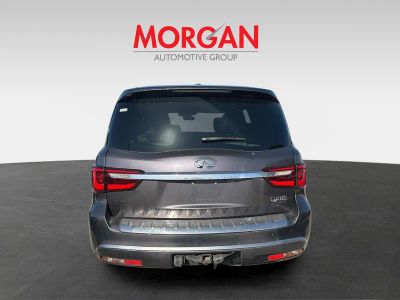2019 INFINITI QX80 — interior view